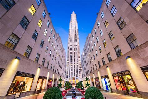 rockefeller center stores